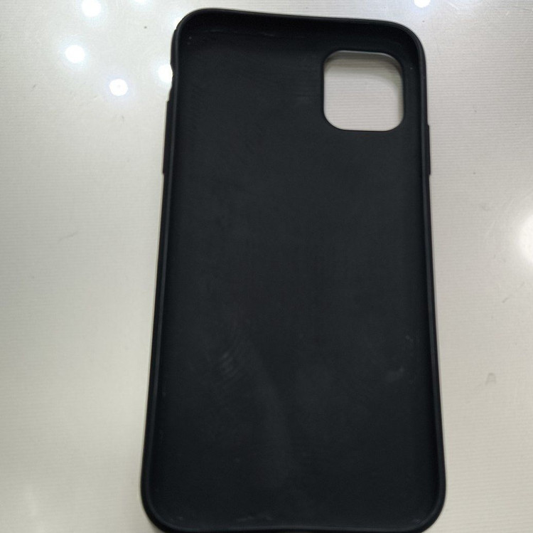 گارد پشت چرم iphone 11 نرمال